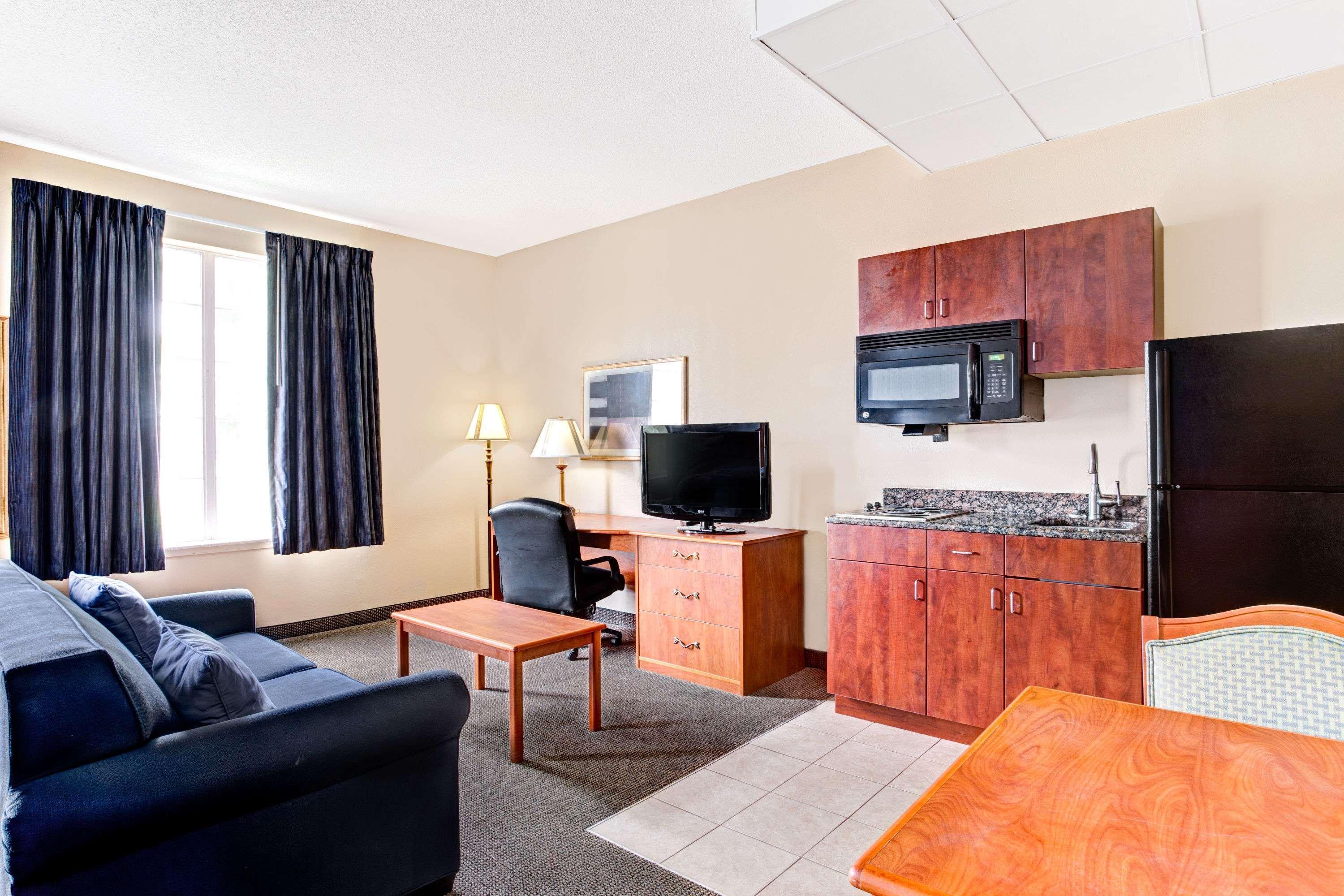 Hotel Super 8 By Wyndham Smithfield-Selma Extérieur photo
