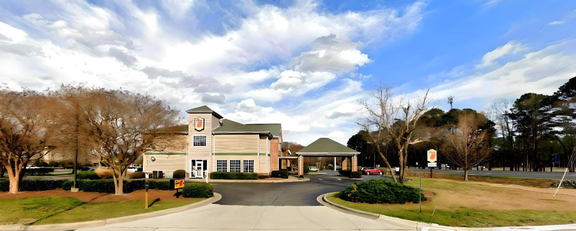 Hotel Super 8 By Wyndham Smithfield-Selma Extérieur photo